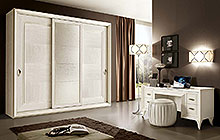 DEMETRA wardrobe with 3 sliding doors / contod  console table / PFTOD pouffe